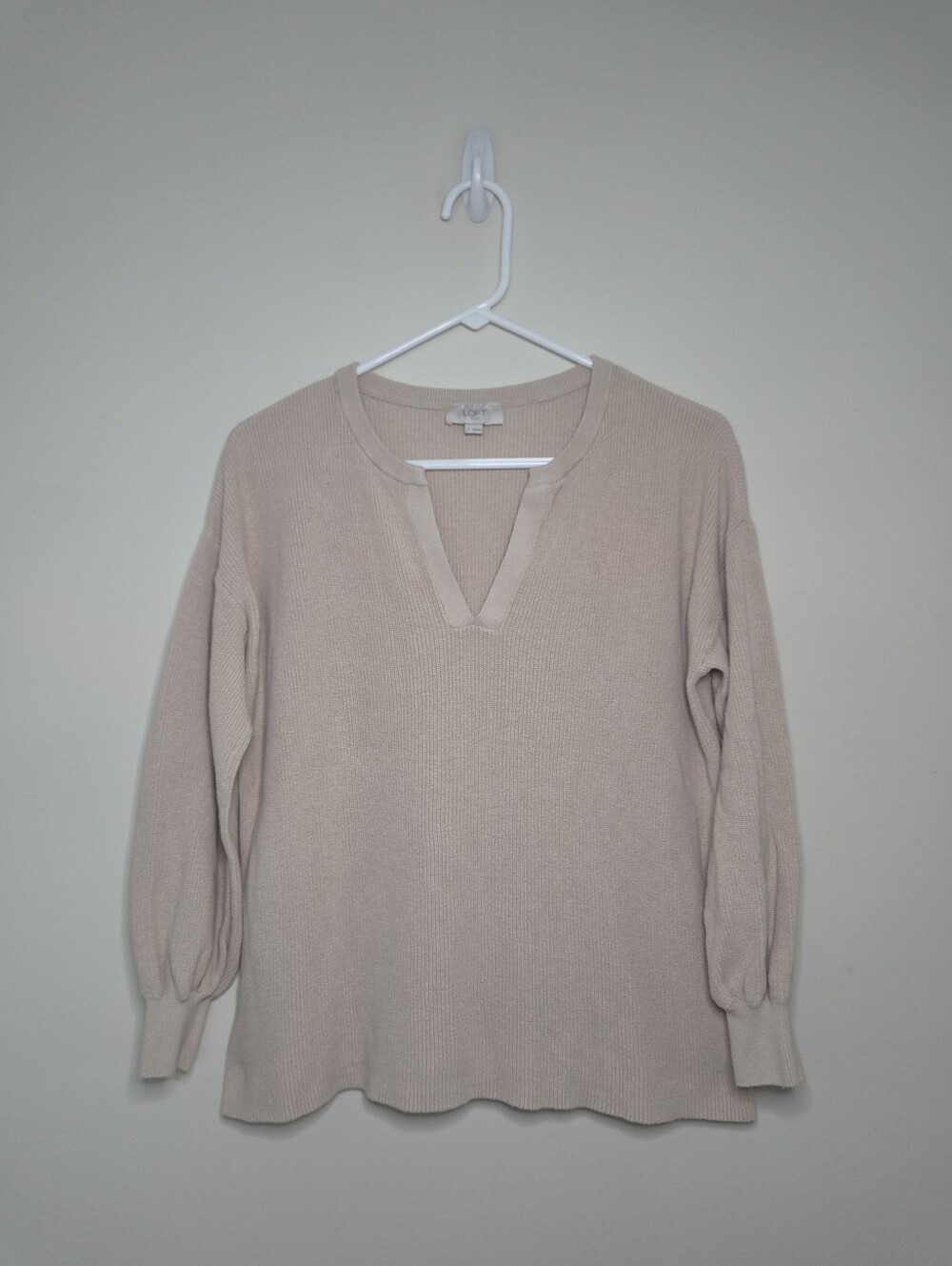 Women's Loft Outlet Cream Color Sweater Sz Small